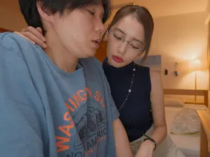 Đang đụ cô gia sư thì bị bố phát hiện