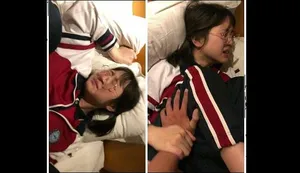 Anh chàng gầy gò đến khách sạn để quan hệ với cô gái đồng phục sinh viên ~ 69 bú cu rồi thúc mạnh, cuối cùng xuất tinh lên mặt...