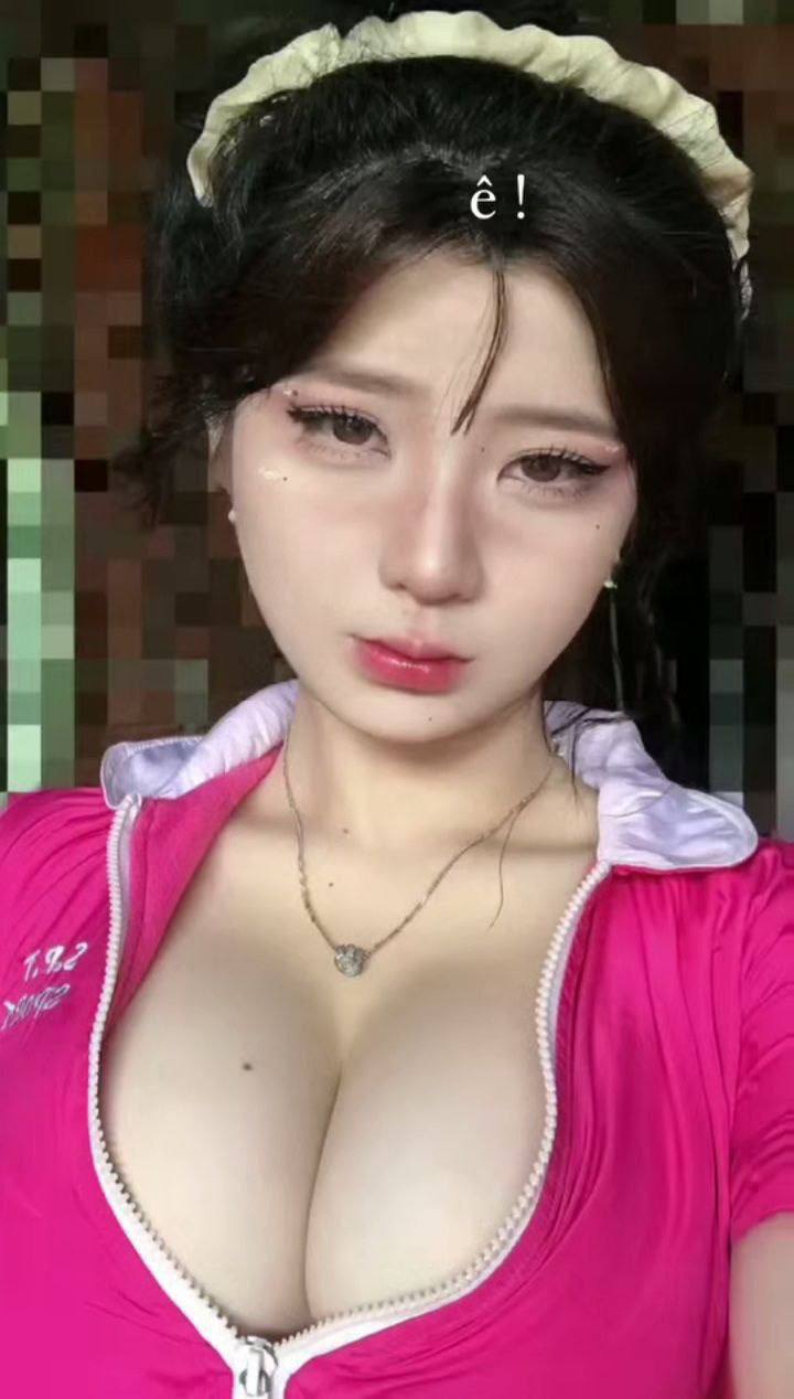 Chị gái lăng loàn cướp mất trinh cặc của em trai